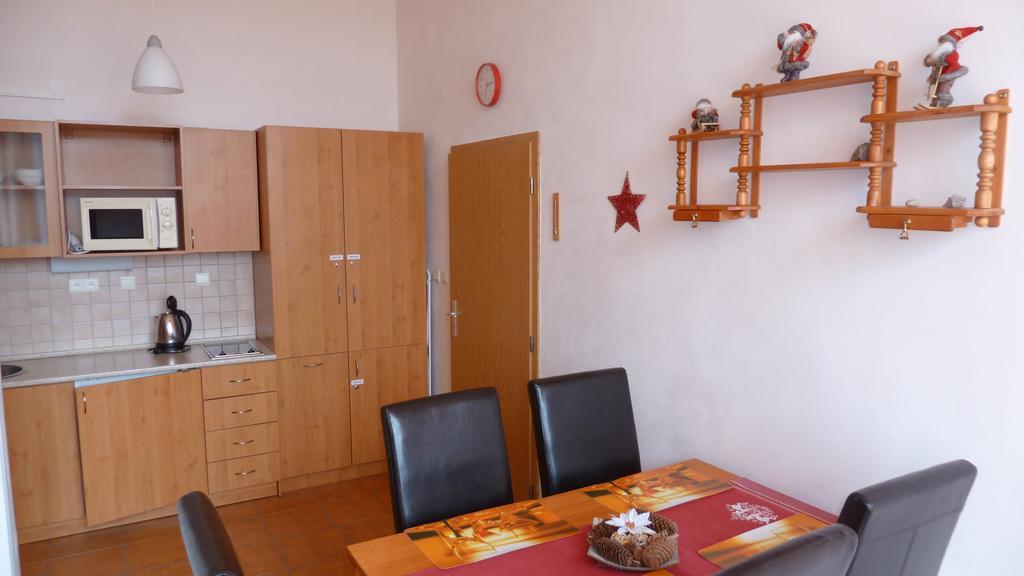 Almet Apartmanove Studio 206 ドノヴァリ エクステリア 写真