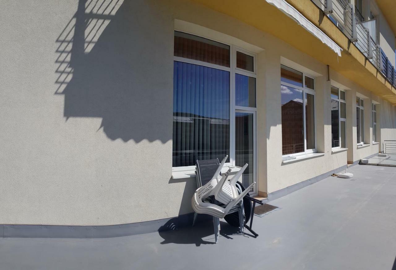 Almet Apartmanove Studio 206 ドノヴァリ エクステリア 写真